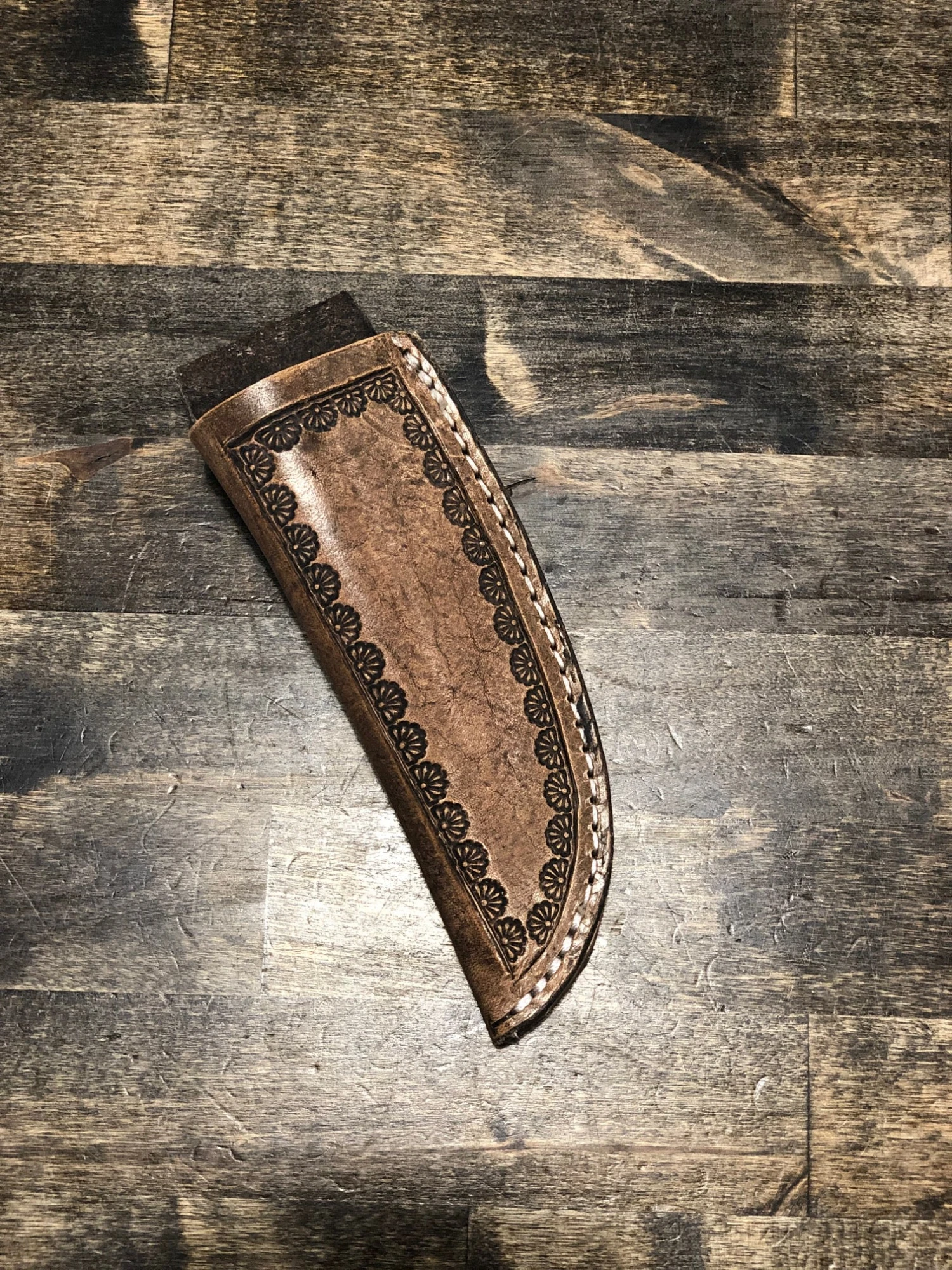 Cedar Ridge Leather | Hand Stamped Leather Vertical Knife Sheath 4 Cedar Ridge Leather | Hand Stamped Leather Vertical Knife Sheath - Image 2