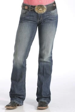 Cinch | Ada Relaxed Fit Mid Rise Medium Stonewash Jean